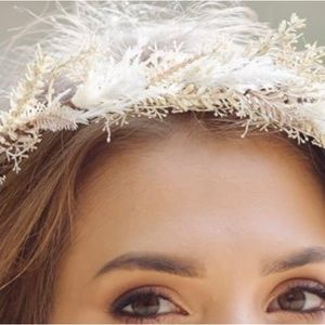 Mostory  Amy headpiece